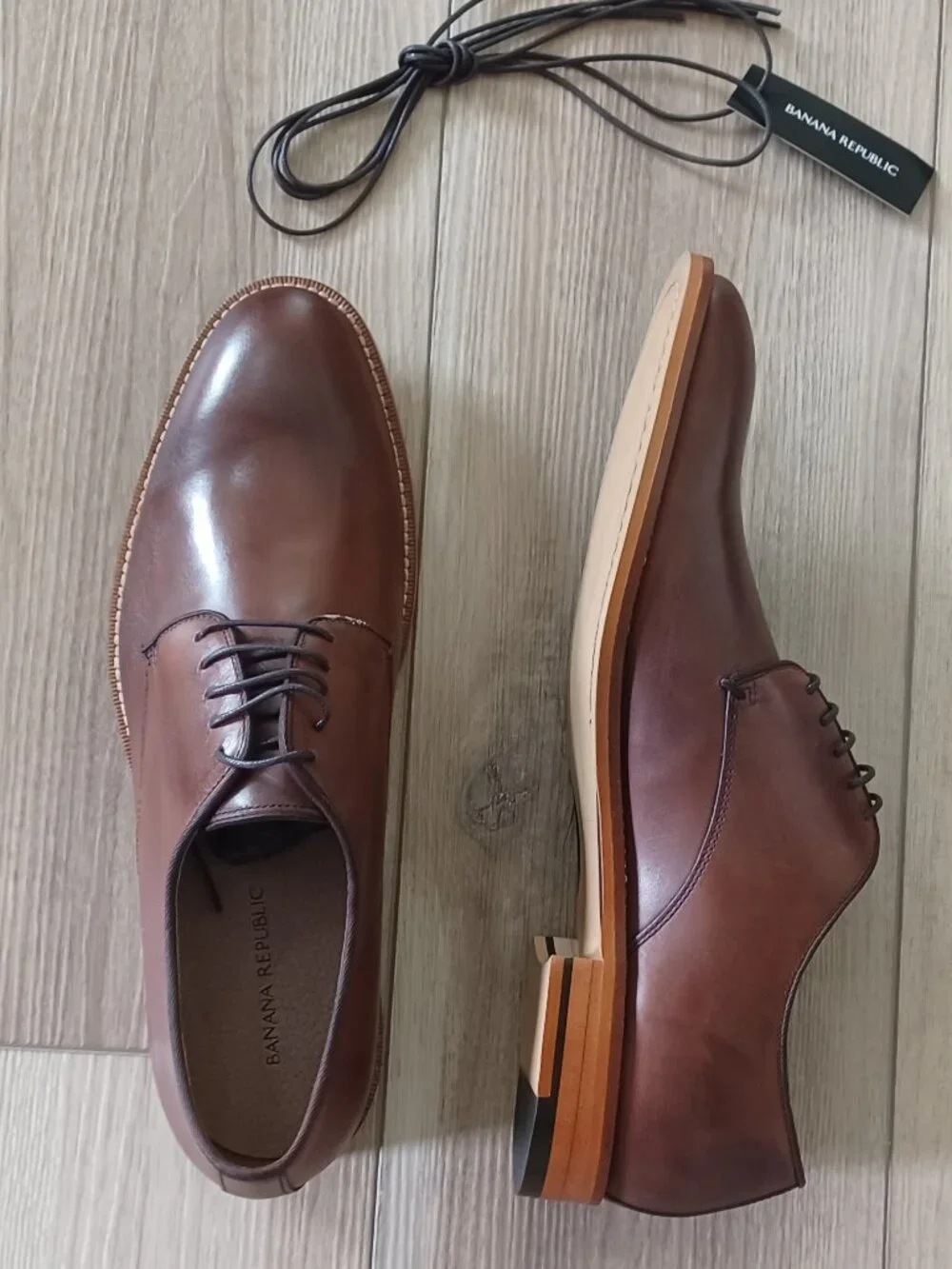 NWB Banana Republic Jeremy men's Oxford dress shoe Chestnut 9.5